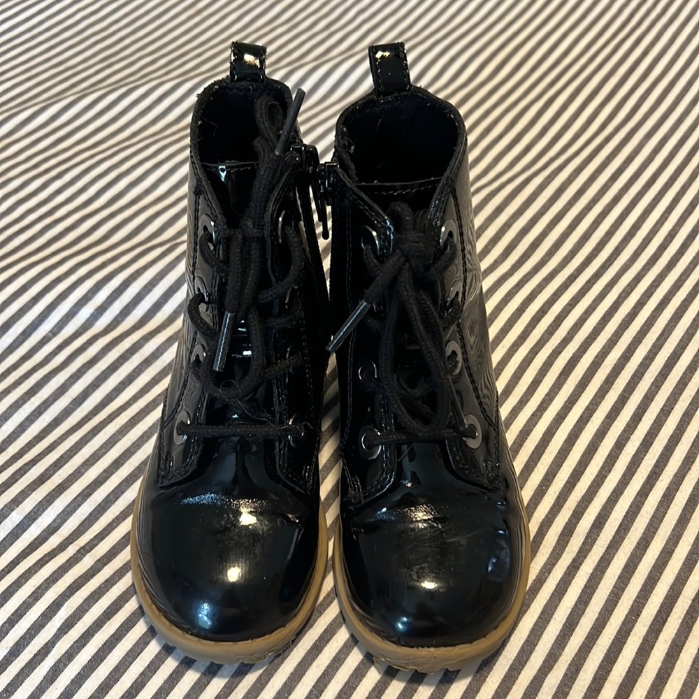 Toddler 8 Patent leather combo boots lace up and zipper!